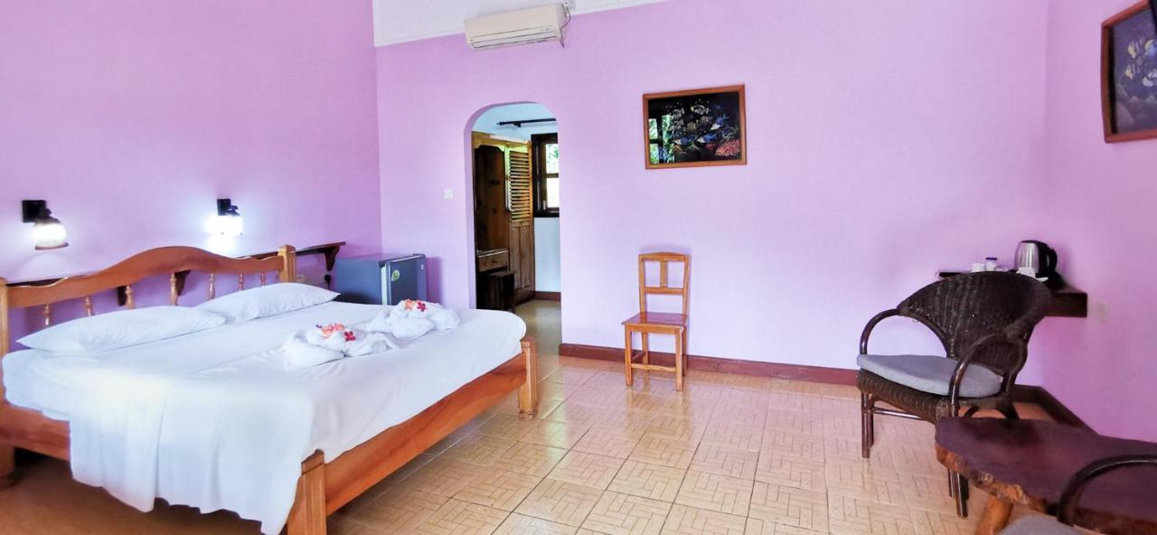 Bernique Guesthouse Диг Екстериор снимка