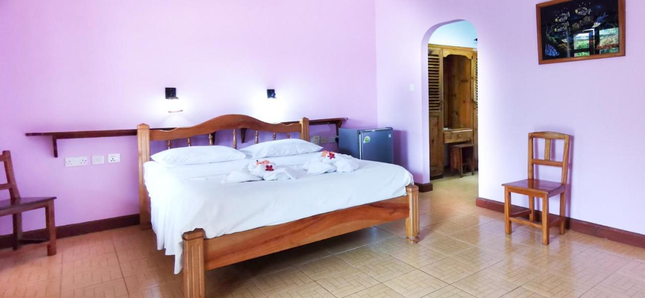 Bernique Guesthouse Диг Екстериор снимка